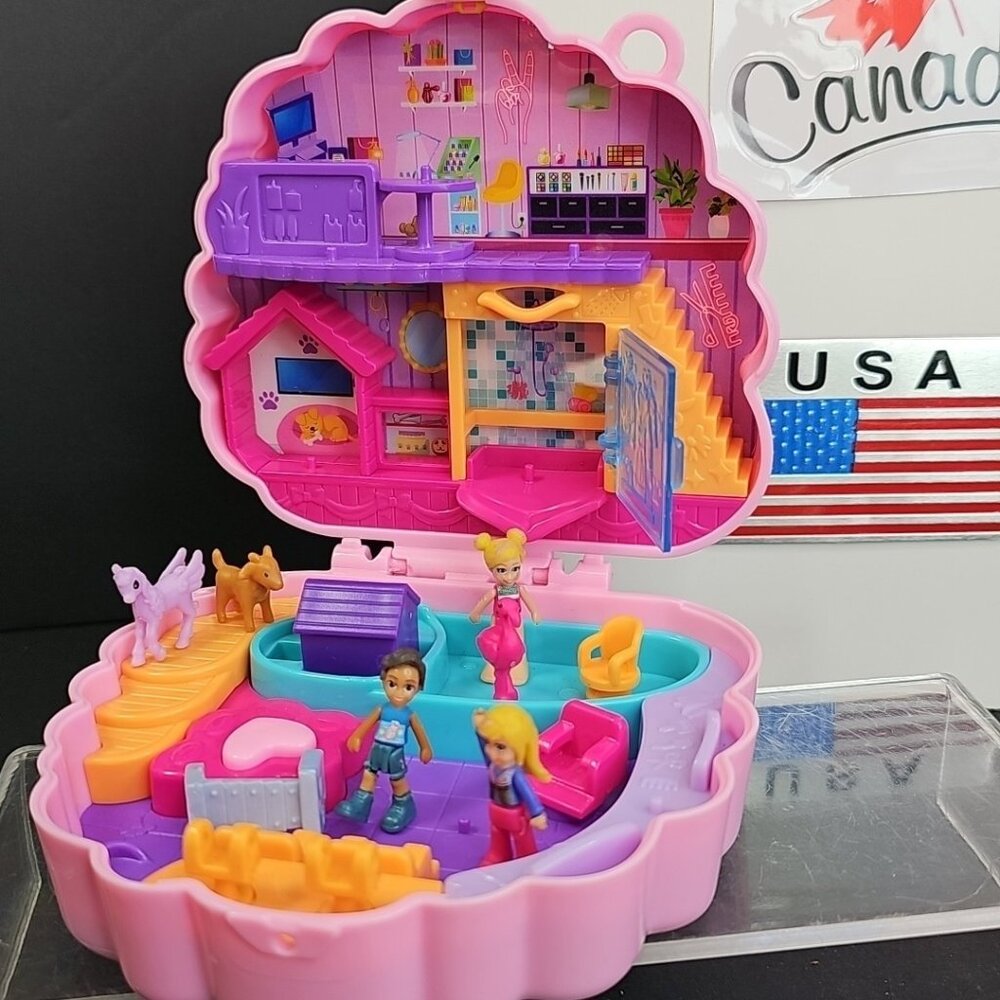 Polly Pocket Compact Groom n Glam Poodle Playset With Some Figures